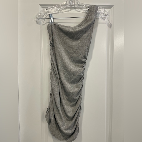 Halara one shoulder knot side ruched dress - Picture 2 of 4